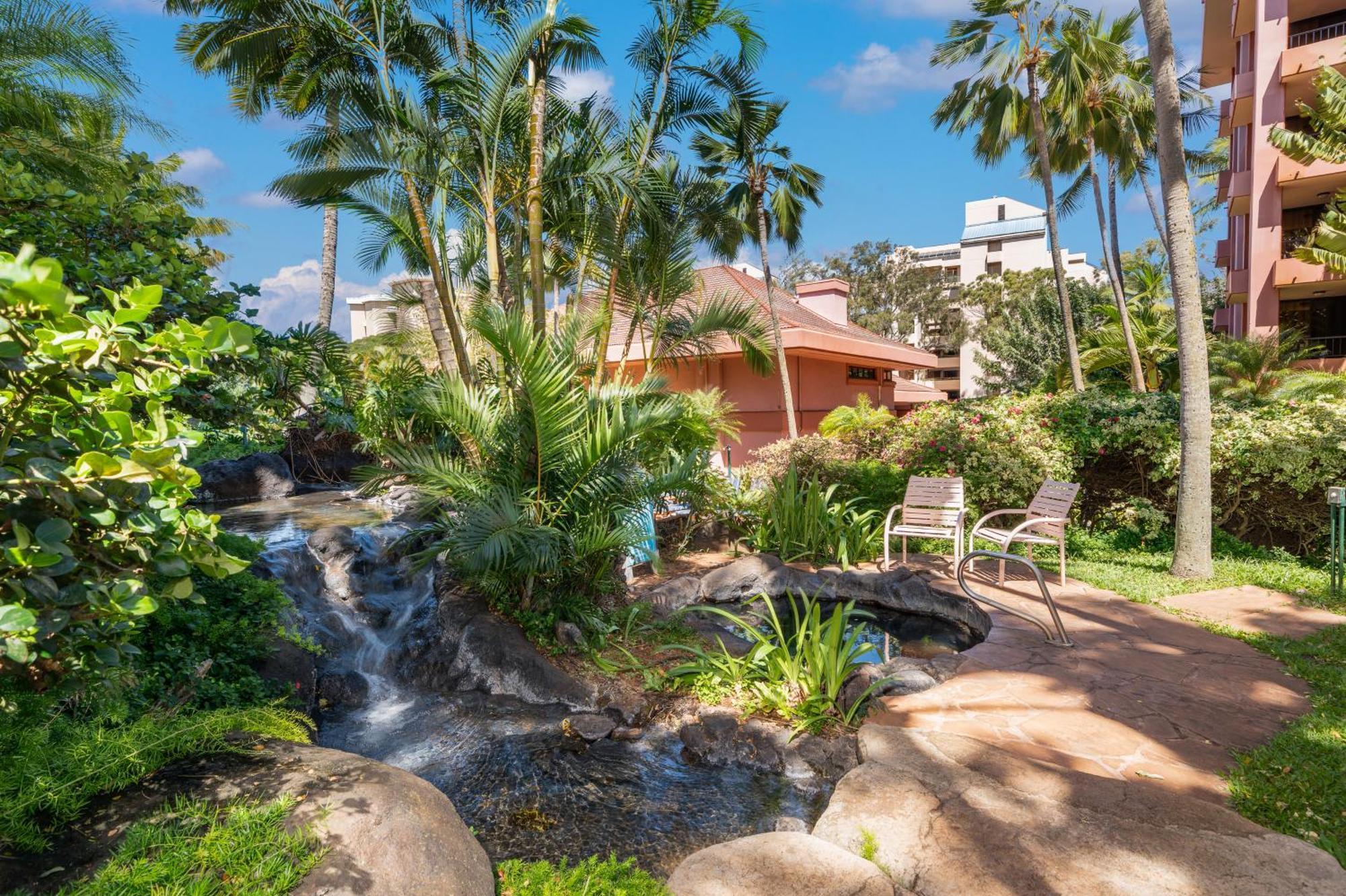 Kahana Falls Resort Napili-Honokowai Kültér fotó